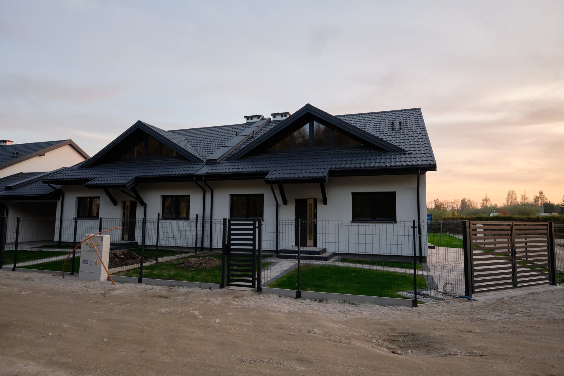 Grodzisk Maz., ul. Kasztanowa 37-43 - Zdjęcie 2